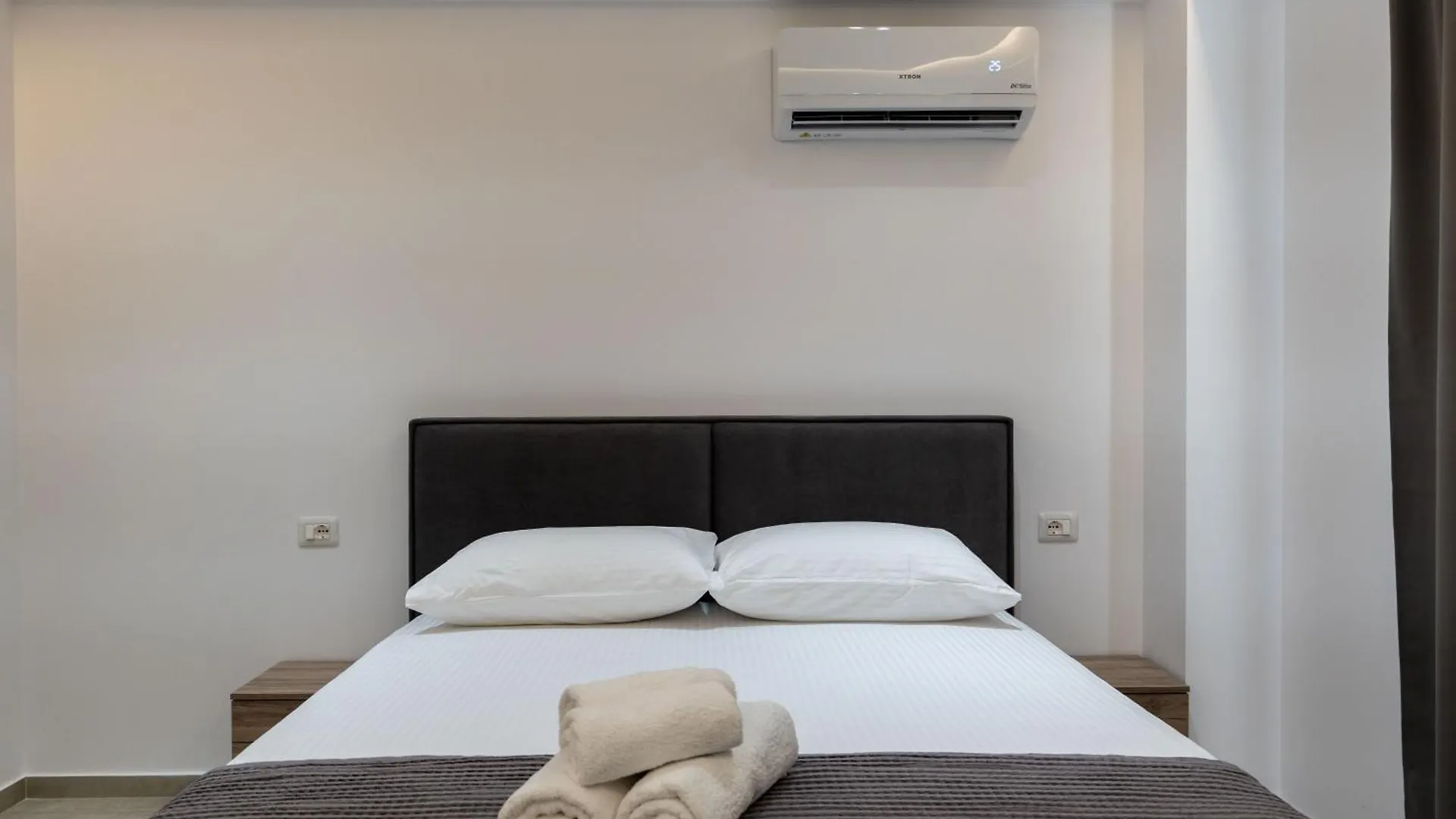 Qeparo Andrea Markou Rooms 0*,