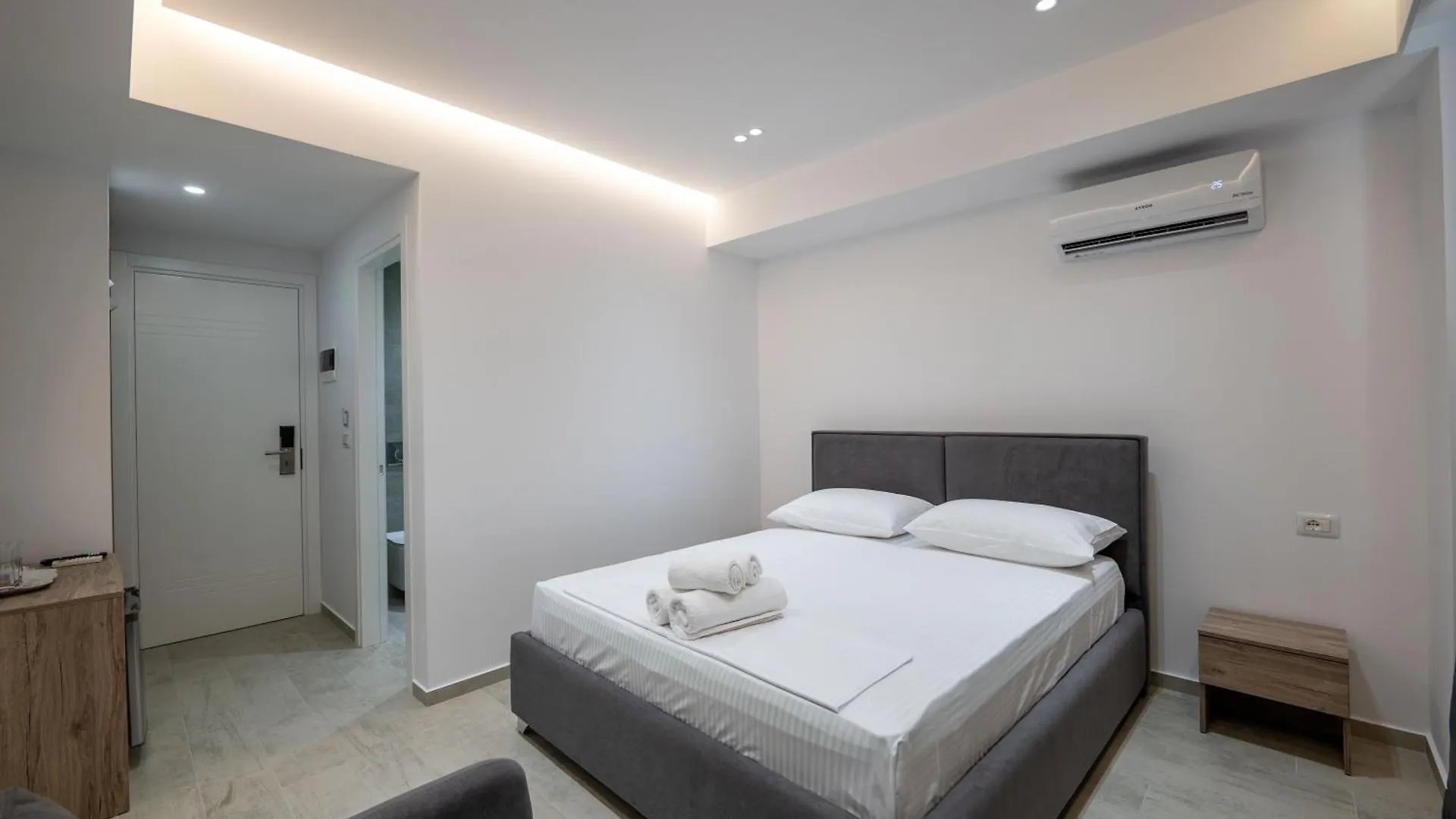 Qeparo Andrea Markou Rooms Appartamento