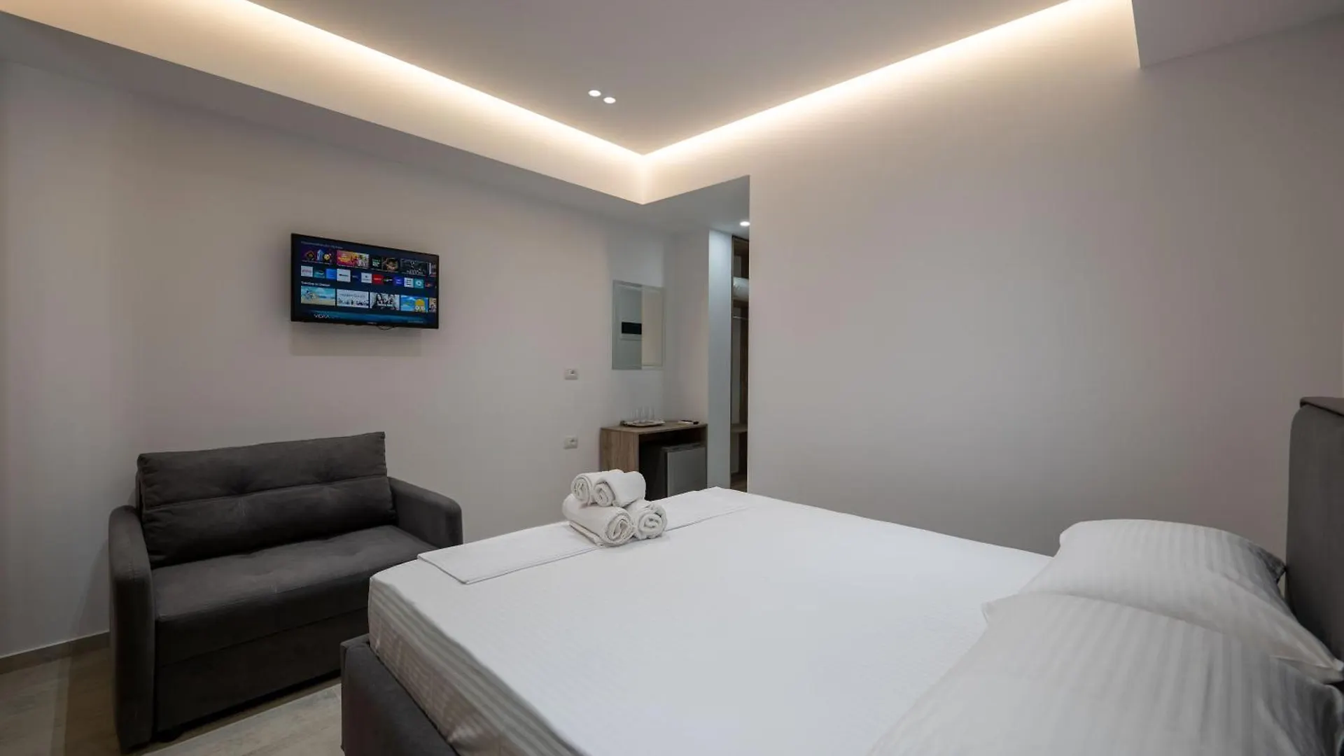 Qeparo Andrea Markou Rooms 0*,