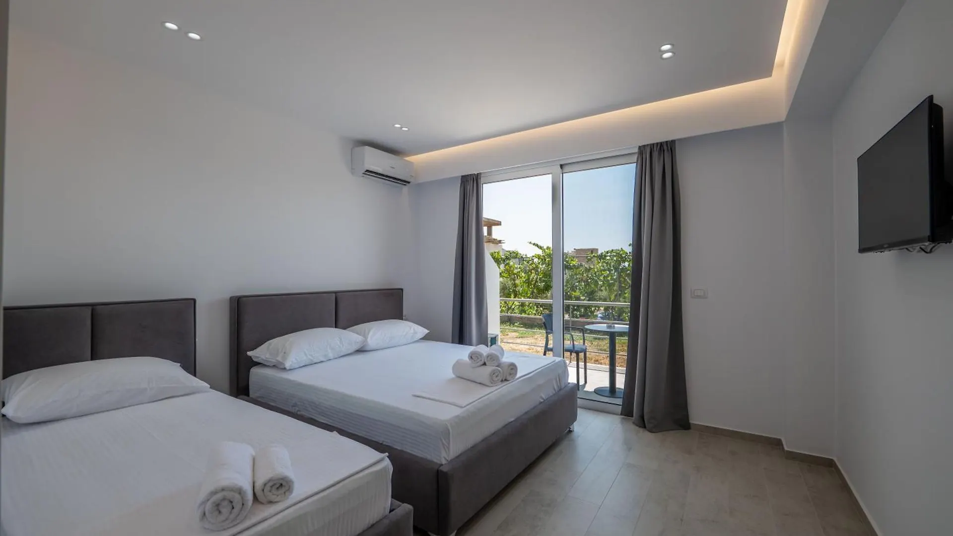 Apartment Qeparo Andrea Markou Rooms